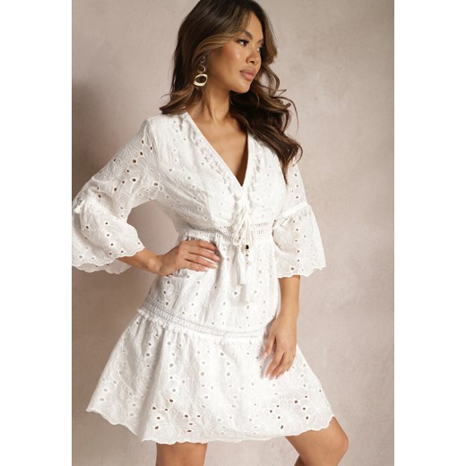 Biała Bawełniana Sukienka z Wiązaniem przy Dekolcie i Ażurowym Wzorem Falrisa ze sklepu Renee odzież w kategorii Sukienki - zdjęcie 168815207