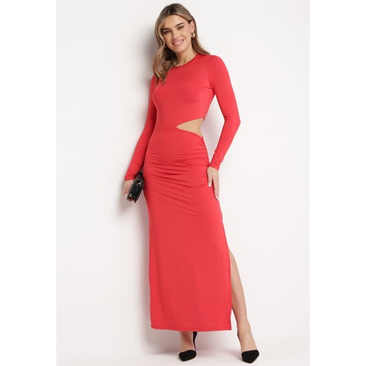 Czerwona Sukienka Maxi o Dopasowanym Fasonie z Wycięciem w Talii Celinda ze sklepu Born2be Odzież w kategorii Sukienki - zdjęcie 168842288