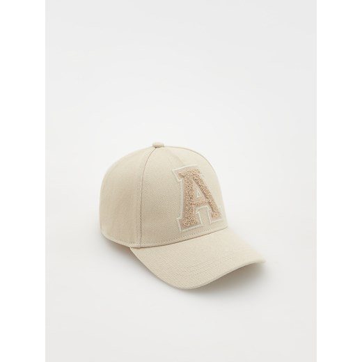 Reserved - Czapka z daszkiem - kremowy Reserved 5-9 lat Reserved