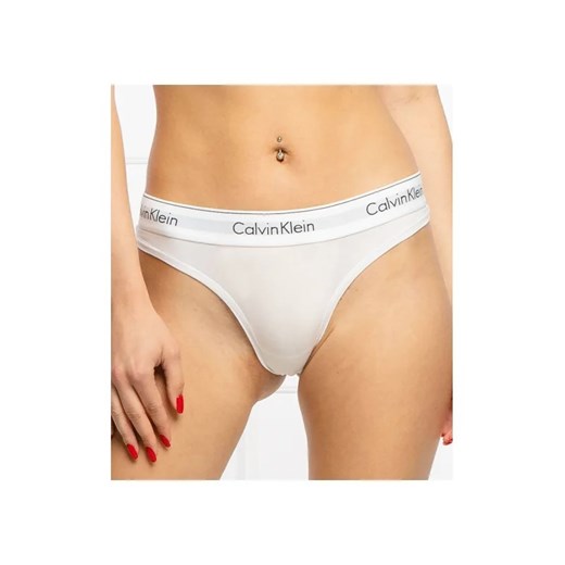 Calvin Klein Underwear Stringi ze sklepu Gomez Fashion Store w kategorii Majtki damskie - zdjęcie 168934286