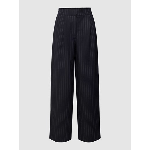 Spodnie materiałowe o rozkloszowanym kroju ze wzorem w cienkie prążki model ‘Pinlou’ ze sklepu Peek&Cloppenburg  w kategorii Spodnie damskie - zdjęcie 168962719