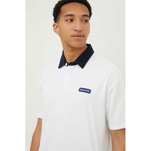 Hollister Co. polo bawełniane kolor biały z aplikacją ze sklepu ANSWEAR.com w kategorii T-shirty męskie - zdjęcie 168982395
