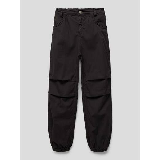 Spodnie o kroju regular fit z elastycznymi zakończeniami nogawek ze sklepu Peek&Cloppenburg  w kategorii Spodnie chłopięce - zdjęcie 168992645