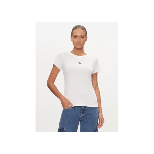 Calvin Klein Jeans T-Shirt J20J223358 Biały Slim Fit ze sklepu MODIVO w kategorii Bluzki damskie - zdjęcie 169015557