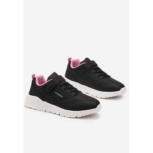 Buty sportowe dziecięce Born2be na wiosnę wiązane