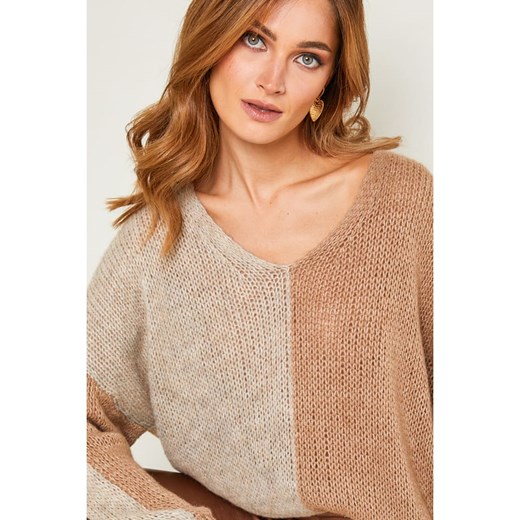Sweter damski Joséfine z dekoltem w literę v 