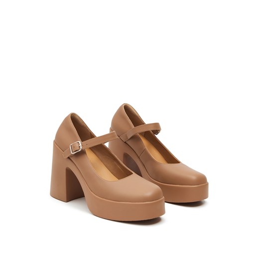 Cropp - Beżowe buty Mary Jane na obcasie - beżowy Cropp 37 promocja Cropp