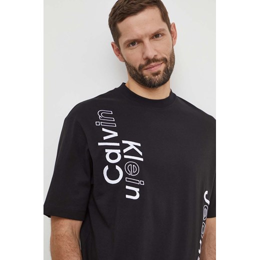T-shirt męski Calvin Klein czarny młodzieżowy 