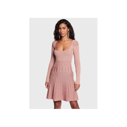 Guess Sukienka dzianinowa W1BK91 Z2XV0 Różowy Slim Fit ze sklepu MODIVO w kategorii Sukienki - zdjęcie 169232638