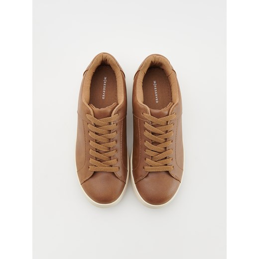 Trampki dziecięce Reserved sznurowane 