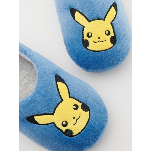 Kapcie dziecięce Reserved z aplikacjami  