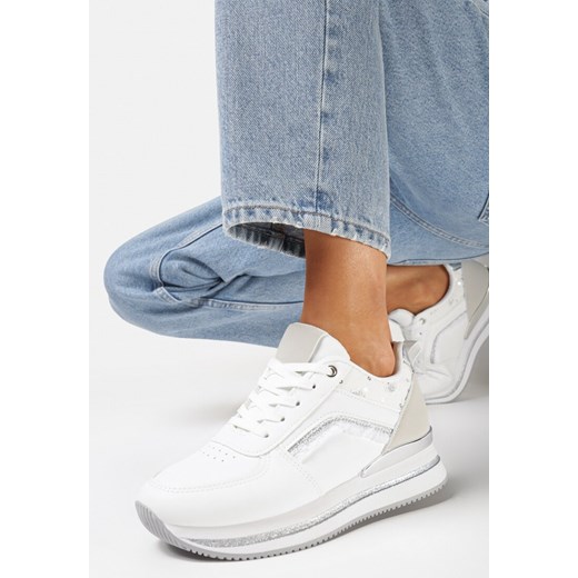 Białe Sneakersy na Podeszwie w Paski Zdobione Brokatem i Cekinami Sellani ze sklepu born2be.pl w kategorii Buty sportowe damskie - zdjęcie 169239658