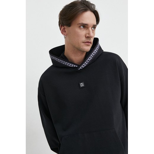 HUGO bluza męska kolor czarny z kapturem z aplikacją 50510105 ze sklepu ANSWEAR.com w kategorii Bluzy męskie - zdjęcie 169242778