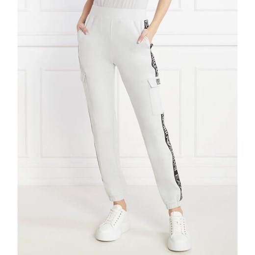 EA7 Spodnie dresowe | Regular Fit ze sklepu Gomez Fashion Store w kategorii Spodnie damskie - zdjęcie 169297718