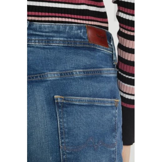 Jeansy damskie Pepe Jeans w miejskim stylu 
