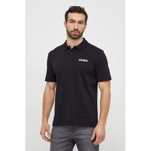 HUGO polo bawełniane kolor czarny z aplikacją 50509960 ze sklepu ANSWEAR.com w kategorii T-shirty męskie - zdjęcie 169328955