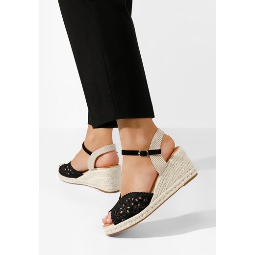 Czarne sandały na koturnie Finana ze sklepu Zapatos w kategorii Sandały damskie - zdjęcie 169330379