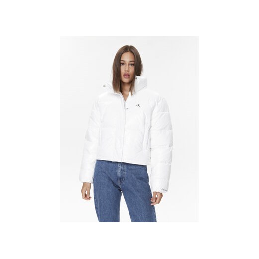 Calvin Klein Jeans Kurtka puchowa J20J222710 Biały Regular Fit ze sklepu MODIVO w kategorii Kurtki damskie - zdjęcie 169340518