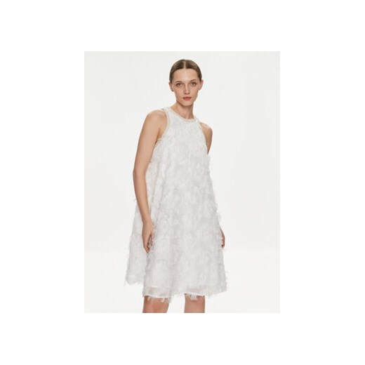 YAS Sukienka koktajlowa Pazy 26028873 Biały Standard Fit ze sklepu MODIVO w kategorii Sukienki - zdjęcie 169340746
