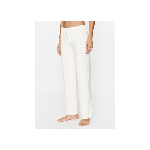 Emporio Armani Underwear Spodnie dresowe 164755 3F224 09210 Écru Regular Fit ze sklepu MODIVO w kategorii Spodnie damskie - zdjęcie 169368956