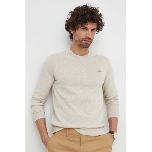 Gant sweter bawełniany kolor beżowy lekki ze sklepu ANSWEAR.com w kategorii Swetry męskie - zdjęcie 169406868
