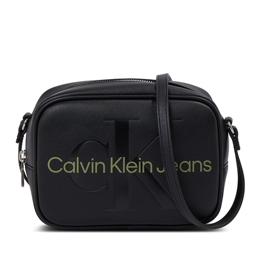 Listonoszka Calvin Klein matowa w stylu młodzieżowym na ramię 