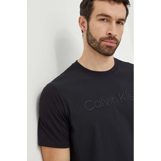Calvin Klein Performance t-shirt treningowy kolor czarny z aplikacją ze sklepu ANSWEAR.com w kategorii T-shirty męskie - zdjęcie 169426966
