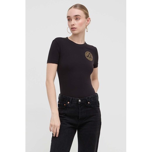 Versace Jeans Couture t-shirt damski kolor czarny 76HAHT02 CJ03T ze sklepu ANSWEAR.com w kategorii Bluzki damskie - zdjęcie 169436818