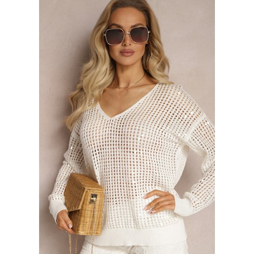 Biały Sweter z Trójkątnym Dekoltem z Ażurowym Splotem i Cekinami Laianeima ze sklepu Renee odzież w kategorii Swetry damskie - zdjęcie 169437388