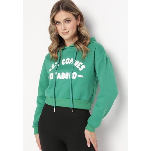 Zielona Bluza z Napisem i Kapturem Sallis ze sklepu Born2be Odzież w kategorii Bluzy damskie - zdjęcie 169451216