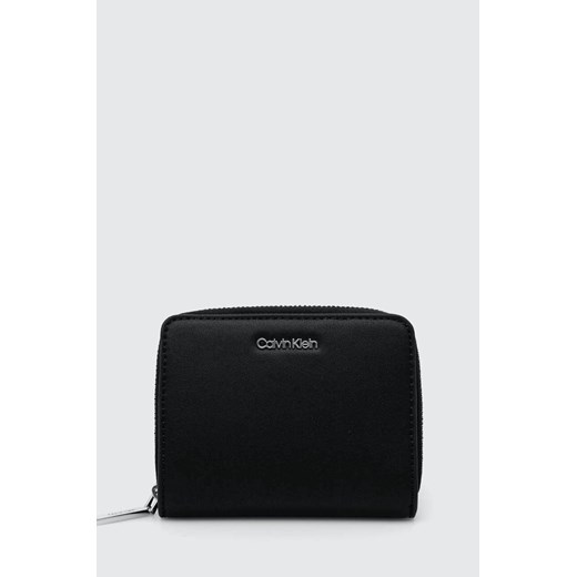 Calvin Klein portfel damski kolor czarny ze sklepu ANSWEAR.com w kategorii Portfele damskie - zdjęcie 169454616