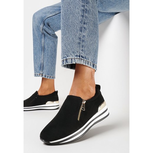 Czarne Sneakersy z Krótkim Suwakiem i Niską Platformą Vinewas ze sklepu born2be.pl w kategorii Buty sportowe damskie - zdjęcie 169469669