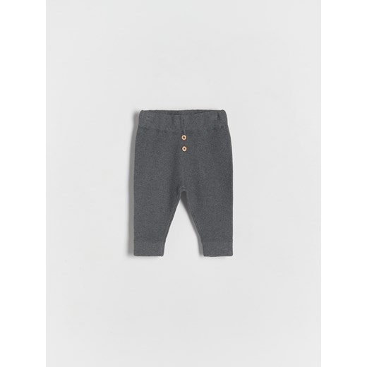 Reserved - Bawełniane spodnie - ciemnoszary ze sklepu Reserved w kategorii Spodnie i półśpiochy - zdjęcie 169495367