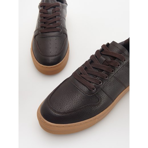 Buty sportowe męskie Reserved