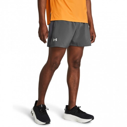 Męskie spodenki do biegania Under Armour UA Launch 5'' Short - szare ze sklepu Sportstylestory.com w kategorii Spodenki męskie - zdjęcie 169522616