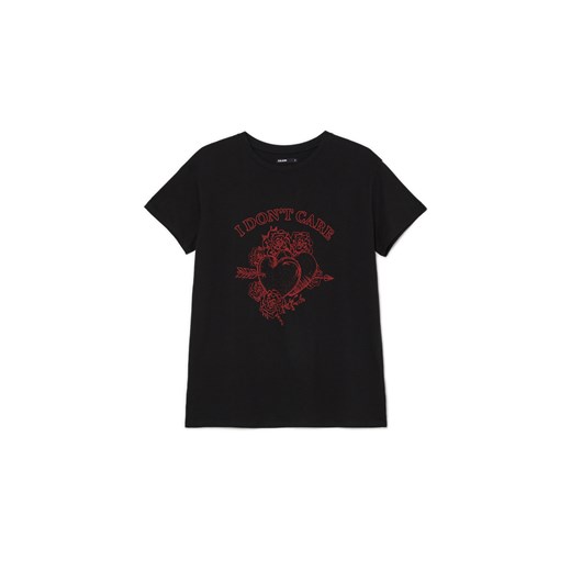 Cropp - Czarna koszulka z czerwonym nadrukiem - czarny ze sklepu Cropp w kategorii Bluzki damskie - zdjęcie 169531235