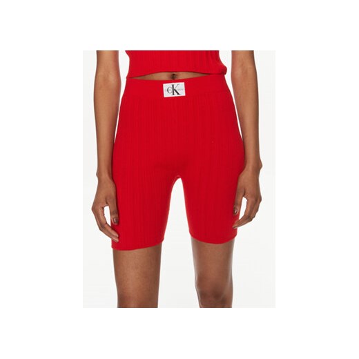 Calvin Klein Jeans Szorty materiałowe Label J20J223138 Czerwony Slim Fit ze sklepu MODIVO w kategorii Szorty - zdjęcie 169536078