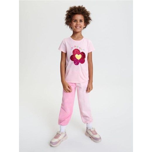 Sinsay - Spodnie dresowe jogger - różowy ze sklepu Sinsay w kategorii Spodnie dziewczęce - zdjęcie 169543138