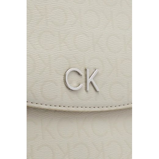Plecak beżowy Calvin Klein ze skóry ekologicznej 
