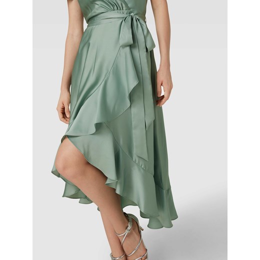 Sukienka Swing asymetryczna z krótkim rękawem z dekoltem w serek midi 
