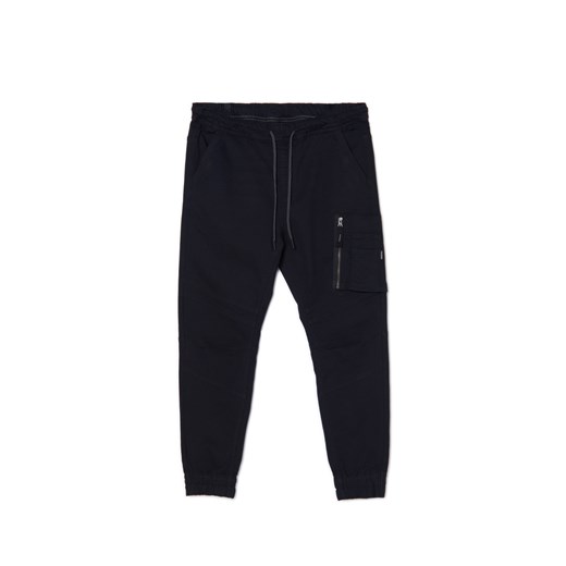 Cropp - Czarne jeansowe joggery - czarny ze sklepu Cropp w kategorii Spodnie męskie - zdjęcie 169588976