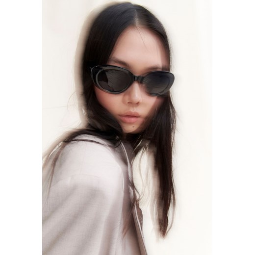 H & M - Owalne okulary przeciwsłoneczne - Czarny ze sklepu H&M w kategorii Okulary przeciwsłoneczne damskie - zdjęcie 169590878