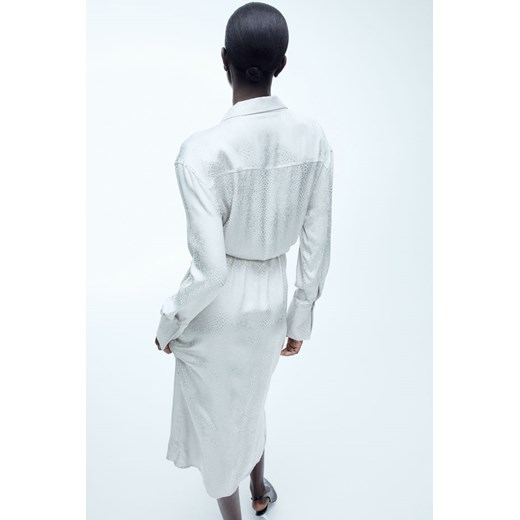 Sukienka H & M biała maxi z długim rękawem z wiskozy 