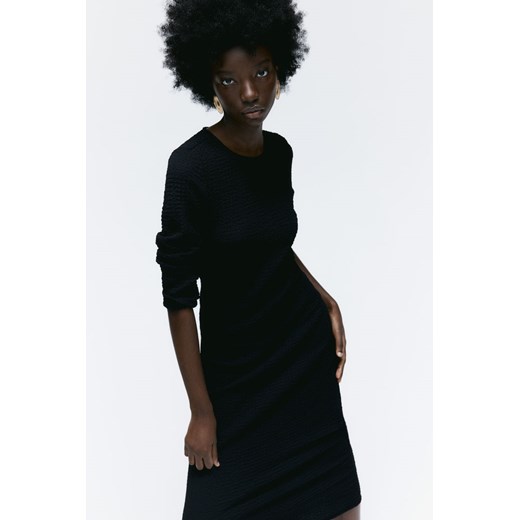 H & M - Dżersejowa sukienka o strukturalnej powierzchni - Czarny ze sklepu H&M w kategorii Sukienki - zdjęcie 169596357