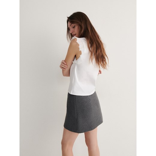 Reserved - Bluzka z falbanami - biały ze sklepu Reserved w kategorii Bluzki damskie - zdjęcie 169628258