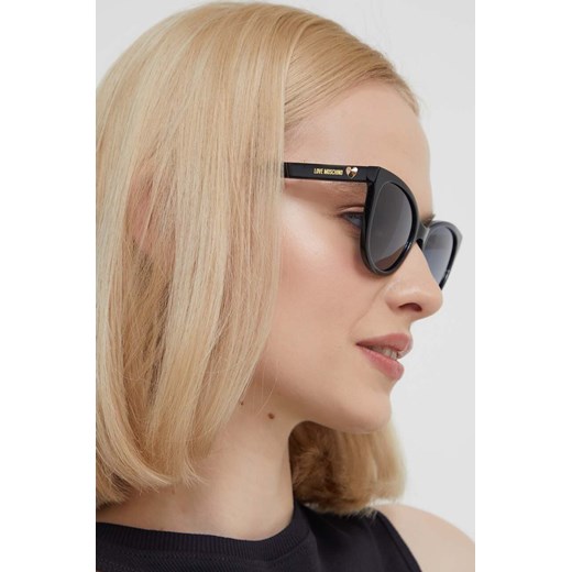 Love Moschino okulary przeciwsłoneczne damskie kolor czarny MOL072/S ze sklepu ANSWEAR.com w kategorii Okulary przeciwsłoneczne damskie - zdjęcie 169649509