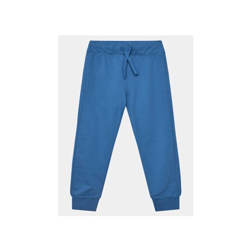 United Colors Of Benetton Spodnie dresowe 3BC1CF04P Niebieski Regular Fit ze sklepu MODIVO w kategorii Spodnie chłopięce - zdjęcie 169658019