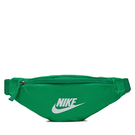 Saszetka nerka Nike DB0488-324 Zielony ze sklepu eobuwie.pl w kategorii Nerki - zdjęcie 169658789