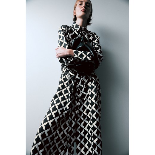 H & M - Szmizjerka z wiązanym paskiem - Czarny ze sklepu H&M w kategorii Sukienki - zdjęcie 169676239