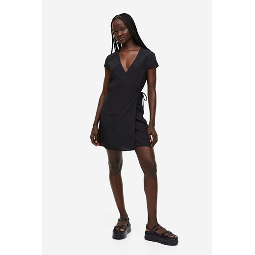 H & M - Kopertowa sukienka z krepy - Czarny ze sklepu H&M w kategorii Sukienki - zdjęcie 169677335